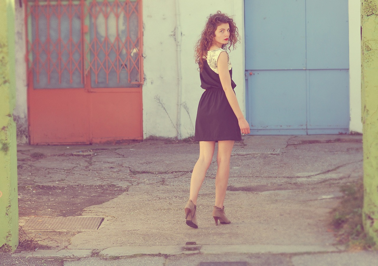 woman, model, portrait, fashion, style, dress, hairstyle, look back, girl, walk, walking, curly hair, modeling, pose, posing, young woman, brunette, dress, dress, look back, walk, walk, walking, walking, walking, walking, walking